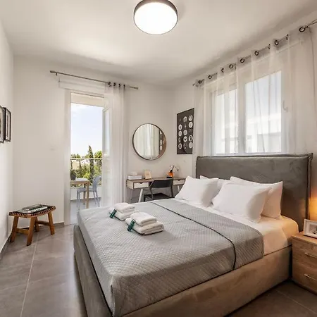 Amazing 1 Bedroom Queen Size Bed Nicosia City Apartment *